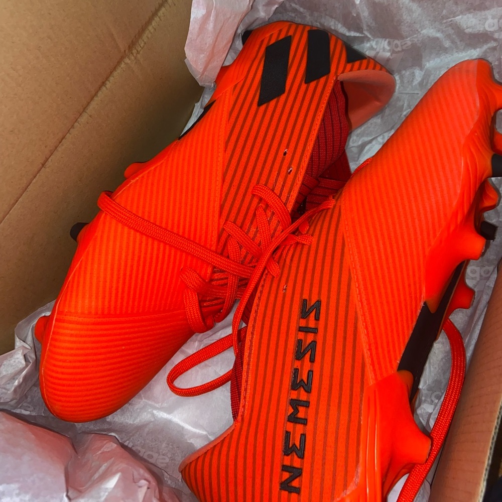 STILL IN BOX Size 9 adidas soccer cleats